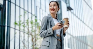 派遣で月収「30万円」の娘は、「正社員より残業が少なくて働きやすい」と言います。今の収入が高くても、“生涯賃金”では正社員とどれくらい差がつくのでしょうか？
