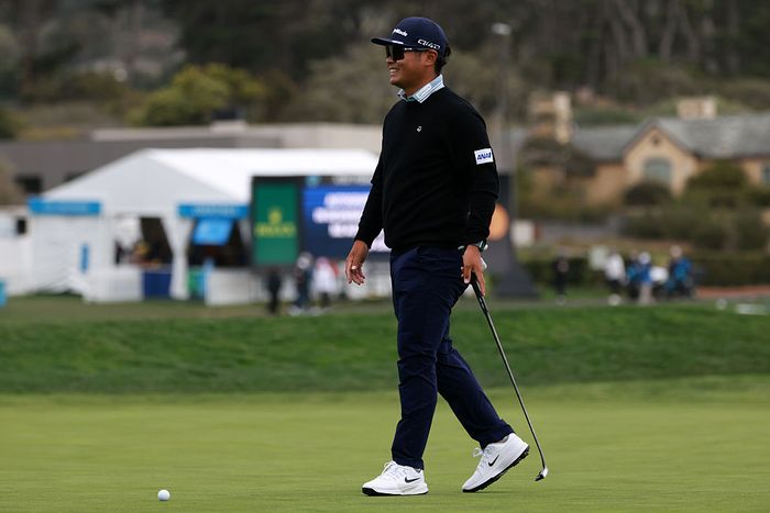 久常涼は首位から11位後退で無言強風のなかショット高水準もグリーン苦戦