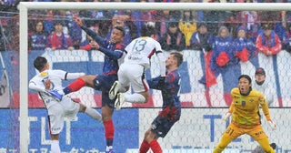 欧州サッカーはどうして寒い冬を含む秋春シーズン制なのかＪリーグは寒波や降雪の影響を受けるが...