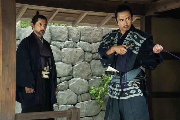ファンも気づかない？宮舘涼太が『黒牢城』で見せた自然体すぎる主従関係と探偵＆助手の関係性