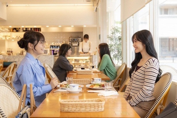 鈴木愛理“愛衣”が東雲うみ“ひかる”に恋愛成就を報告「いい人すぎる」と反響＜推しが上司になりまして フルスロットル＞