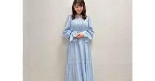  安めぐみ、淡ブルーの上品ワンピ姿＆次女との水族館のひととき公開 