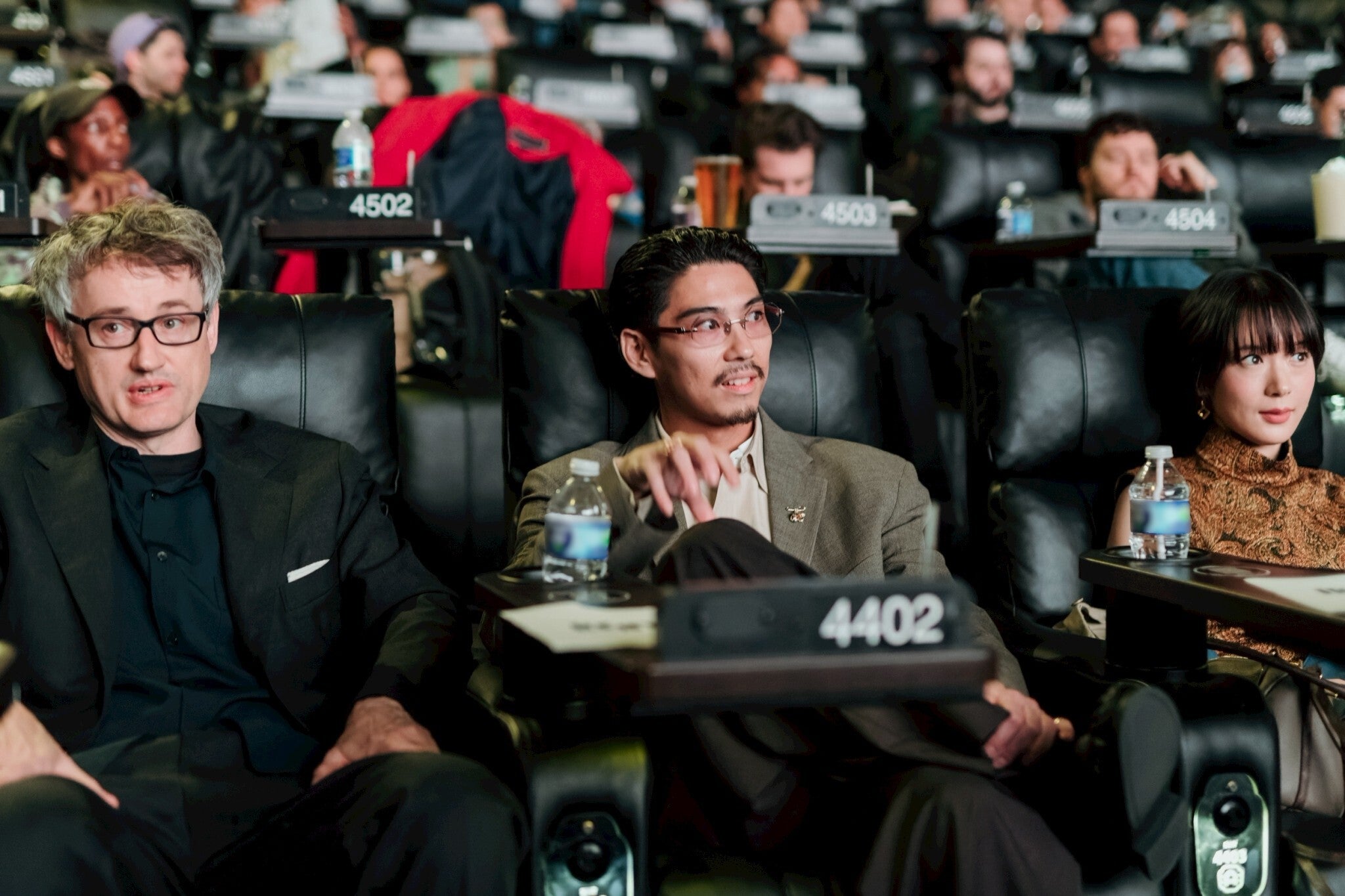 賀来賢人＆穂志もえか、英語で舞台挨拶【「Never After Dark」SXSWでワールドプレミア】