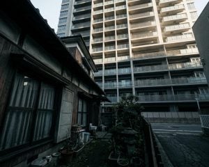 マイホーム近くに「タワマンができた」家族の悲鳴。「上階住民からの視線が気になり」ノイローゼ状態に
