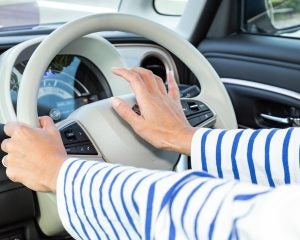 「赤ちゃん」を乗せながらあおり運転に及んだ母親の呆れた言い訳。駐車場で土下座謝罪に至るまで