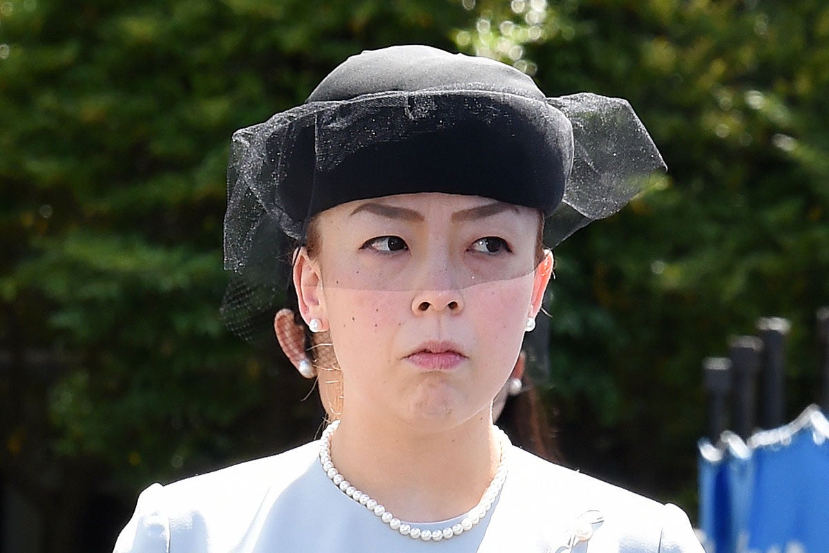 瑶子さま軟骨ピアス、金髪…広がる三笠宮家の亀裂の裏で囁かれていた“皇族らしからぬ”見た目の変化