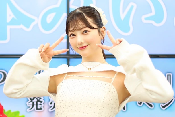 「千葉を出て宮古島へ」松本みいな、憧れの地でかなえた“清楚グラビア”初写真集で“3メートルの美脚”を披露