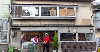 空き家がレトロおしゃれな150店舗に大変身！ 長野・善光寺周辺にカフェや雑貨店、古着屋など、マッチングでにぎわい生む地元不動産会社の手腕