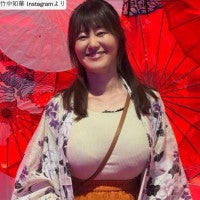 グラビア話題44歳・元NHKの竹中知華アナ、タイトな白ニット姿にネット衝撃「スタイル抜群」「すんごい」
