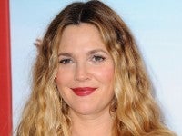 ドリュー・バリモアが来日！ 日本橋三越や古着屋など来日セレブらしからぬスポットを堪能