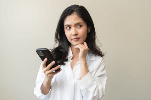 「格安SIM」に変えるとスマホ代は下がると聞きますが、「家族割」がなくなって逆に損することはあるのでしょうか？