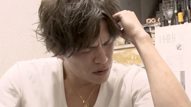 山本裕典、過去最悪の店舗で「心が痛い」と漏らす…生意気ホストに「金より大事なこと」を大説教＜愛のハイエナ5＞