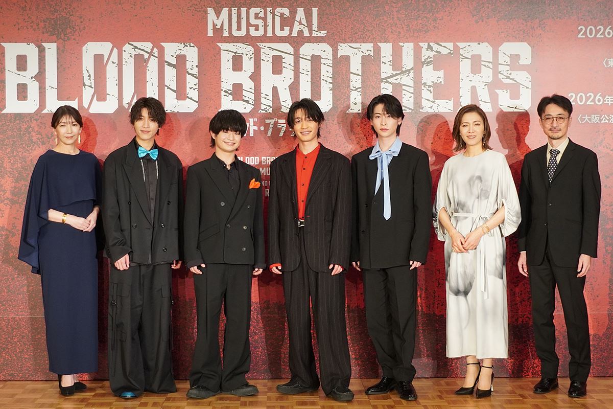 小林亮太＆山田健登、渡邉蒼＆島太星“生き別れた双子”Wキャストが勢ぞろい『ブラッド・ブラザーズ』会見で生歌唱も披露