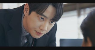 “カン・ヨンホ会長”の体が…視聴者に衝撃走る「そうきたか！」制作チームには大ヒットドラマのクリエーターも＜新入社員カン会長＞