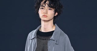 「国宝」で話題・越山敬達、ルーズジャケット着こなしクールに魅せる「パーマ似合いすぎ」「雰囲気がガラッと変わる」の声【TGC2026A/W】