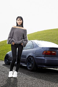 川瀬もえ、自動車雑誌「Option」に初登場愛車シビックのこだわりを見せる