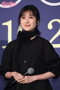 福本莉子、映画『時給三〇〇円の死神』舞台挨拶で西畑大吾とのバディ感をアピール