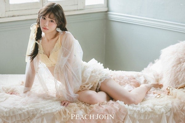 PEACH JOHN、浅原凜さんによる新作ランジェリーのビジュアル「LOVE IDOLS」を公開