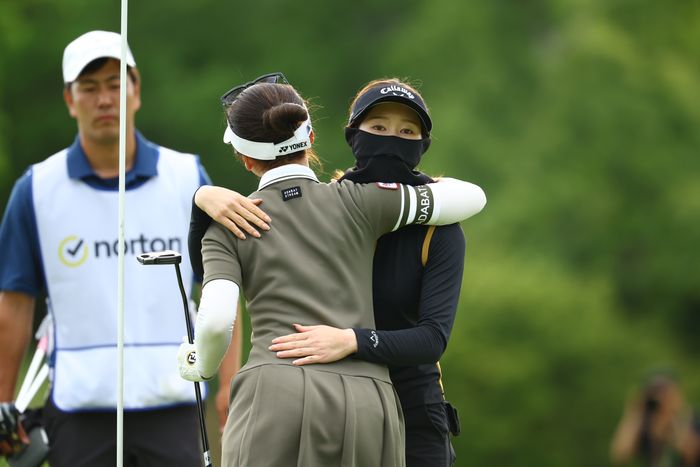 優勝の秘訣もマスク姿のワケも…答えは台湾にあり 川畑優菜がツアー初V【マイナビ ネクヒロ第7戦】