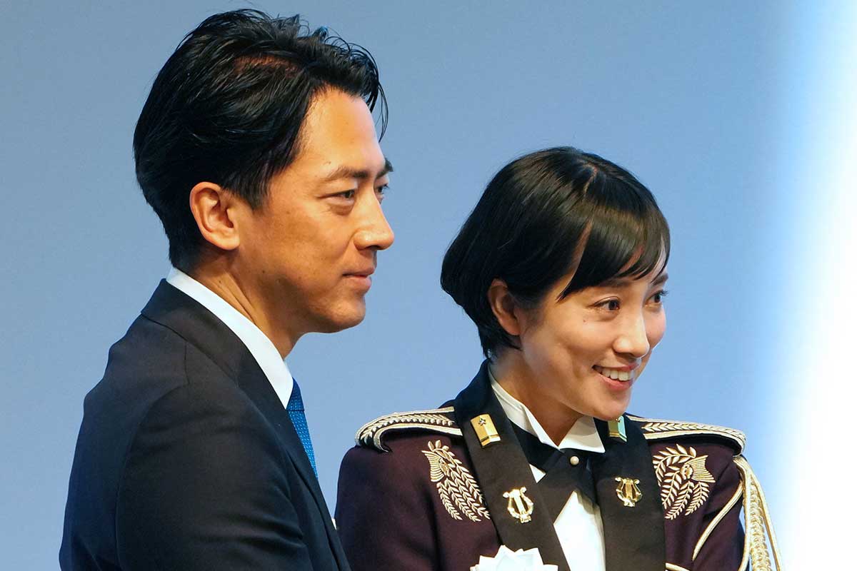 「他責思考どうにかならんの？」自民党大会現役自衛官の“制服着用”出席が物議…小泉大臣＆党幹部の「釈明」にSNS呆れ