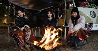 IS:SUE、“キャンプ飯”を堪能「人生何があるか分からないね」焚き火を囲んで本音トークも＜IS:SUE A SMALL WORLD＞