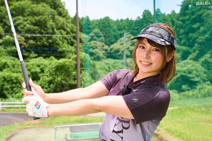 「速く振ろうとすると飛ばない」握力25kg未満で310ヤード！ 松浦美侑が実践する“ゆっくりスイング”
