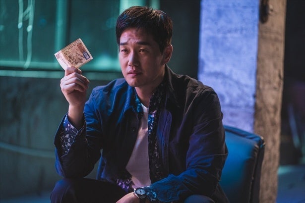 「この裏切りはキツ過ぎる…」ユ・ジテが見せた“スパダリ”と“非道な悪党”のギャップにハマる視聴者続出＜ヴィランズ＞