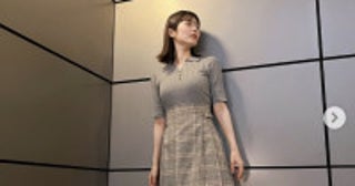 『めざましテレビ』出演中の人気女子アナ、「ミニスカートはここだけです」秋の訪れ感じさせるコーデに反響