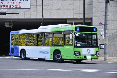 人材不足が叫ばれている「バスの運転手」は“年収460万円程度”って本当⁉ 大勢の命を預かる大切なお仕事、「待遇改善」が進められている？