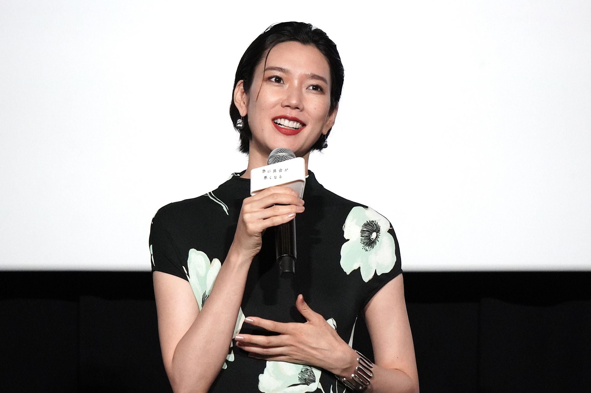 岡本多緒、スタンディングオベーションに感無量！カンヌ受賞作は「人生を変える1本」【「急に具合が悪くなる」公開記念舞台挨拶】