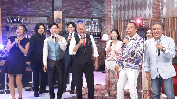 ＜徳光和夫の名曲にっぽん＞マスター・吉幾三のスナックにレジェンド歌手たちが次々と来店吉や鳥羽一郎の親子共演ステージも