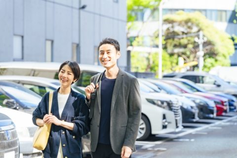 花火大会の日にスーパーの駐車場へ停め、「買い物をすれば大丈夫」と話す夫。しかし店内には“花火大会利用禁止”の掲示がありました。買い物をしても無断駐車になるのでしょうか？