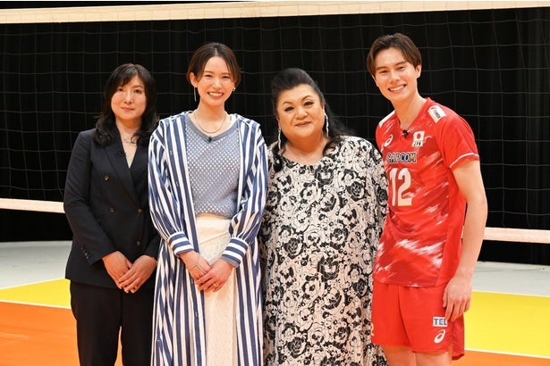 バレーボール・高橋藍選手が登場マツコ・デラックスが特設コートで強烈アタックを体感＜マツコの知らない世界＞