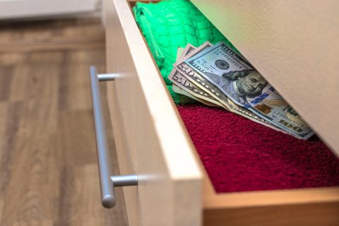 コツコツ現金を貯めていたら、タンス預金が100万円を超えていました。タンス預金って税務署に把握されることはありますか？