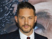 トム・ハーディ、主演ドラマ『モブランド』をクビになっていなかった！シーズン3復帰に向けて調整中