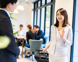 既婚25歳、社内の女性38歳と男女の関係に。噂が広まり…会社中にバレた「致命的なミス」――仰天ニュース傑作選