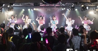 Hey!Mommy!［歌舞伎町 UP GATE↑↑2025ライブレポート］大熱演が作り出した圧巻の一体感