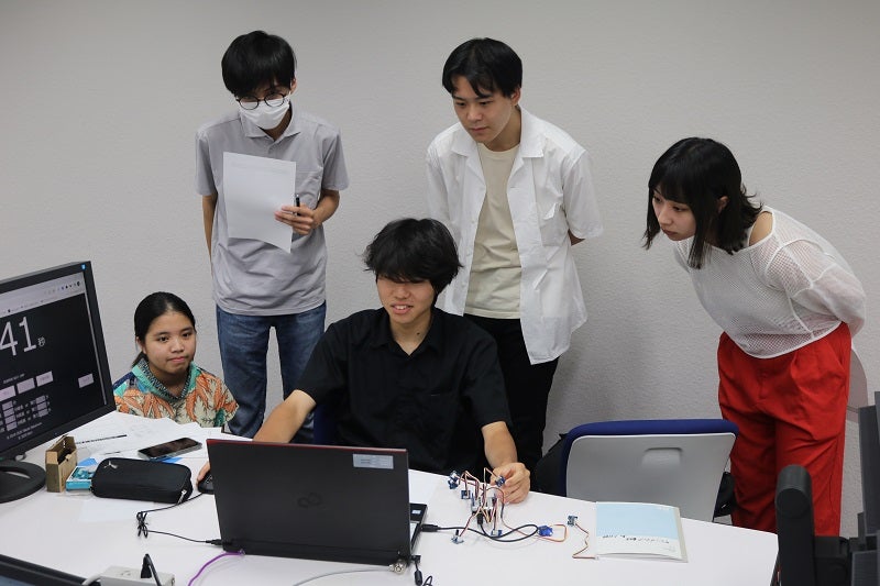 金沢工大が社会人受講者を募集AIやIoTの「情報技術教育プログラム」