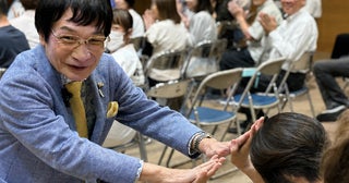 「叱るとは説明すること」尾木ママが伝えたい、子どもの自己肯定感を育てる親の習慣とは？