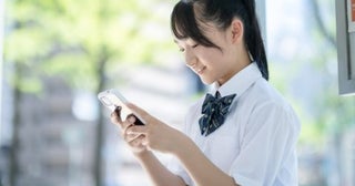 中学生の娘に「iPhoneを買ってほしい」とせがまれます。今は「キッズ携帯」ですが、中学生にiPhoneは高過ぎるでしょうか…？