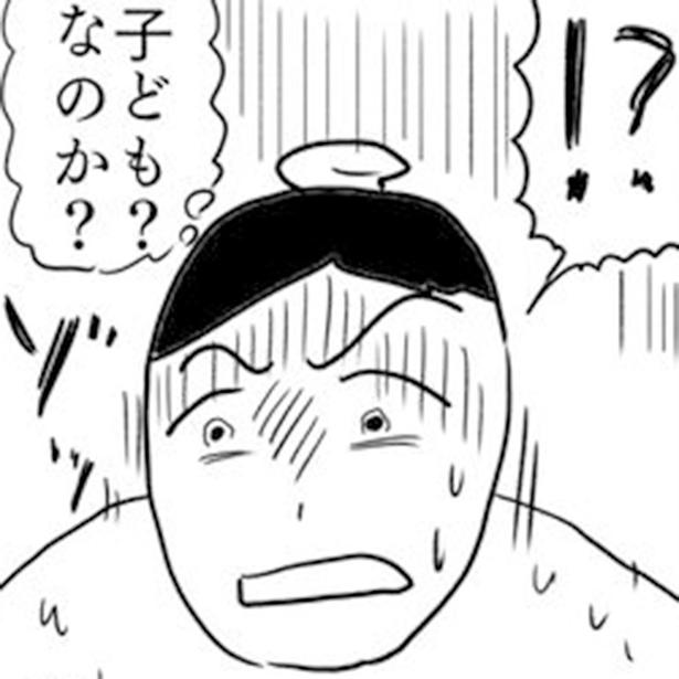 「子どもなのか？」温泉で溺れている小さな手を発見…何気ない日常の光景が恐怖に変わるホラー漫画【作者に聞く】