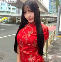 グラビア人気の童顔アイドル、タイトな赤チャイナ服姿が「すっっご」「これは目立つ」とネット衝撃