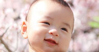 【サクラネームが大人気！】美しく強く、愛される子に♡今春、親たちが選んだ人気のサクラネームは？