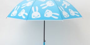 ローソンに「CUNE」の“傘付きブック”登場！アイコンうさぎをあしらった限定デザイン