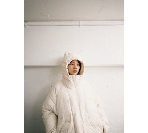  のん、猫耳・真っ白ダウンの冬私服コーデにファン悶絶 