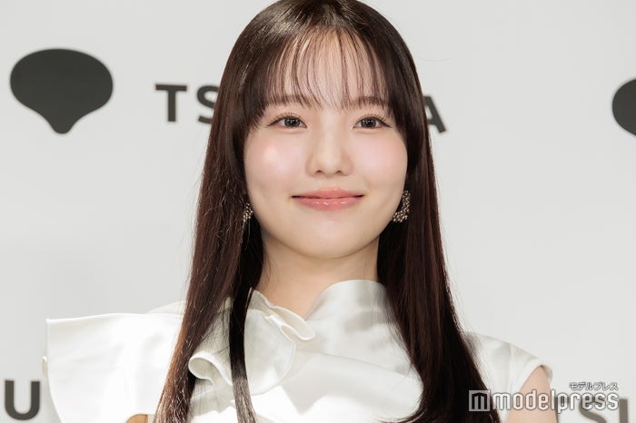 本田真凜、氷上で見せた全身レザー調衣装「腹筋綺麗」「スタイル抜群」と反響