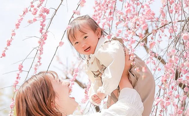 「今日はどこ行くの？」ママやパパに連れられてきた先で…春を満喫！わくわく笑顔の赤ちゃんに釘づけ♡