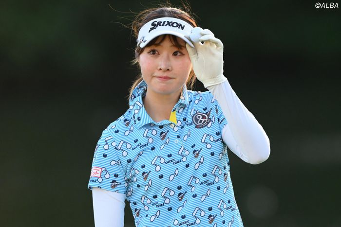 都玲華と佐久間朱莉が首位で週末へ河本結ら1差3位