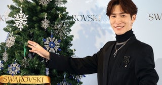 Snow Man渡辺翔太、ツリーの飾り付けに歓喜プレゼントを贈りたいメンバーも告白「ホリデーシーズンは深澤くんと過ごします(笑)」