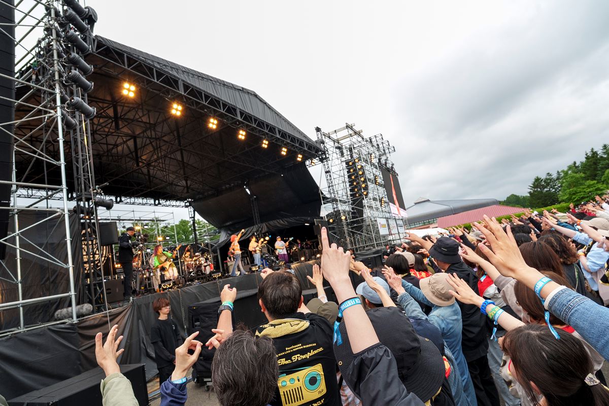 .ENDRECHERI.がフィナーレ日食なつこ、きゃりーぱみゅぱみゅ、Kroiら出演『CHAGU CHAGU ROCK FESTIVAL 2026』2日目レポート